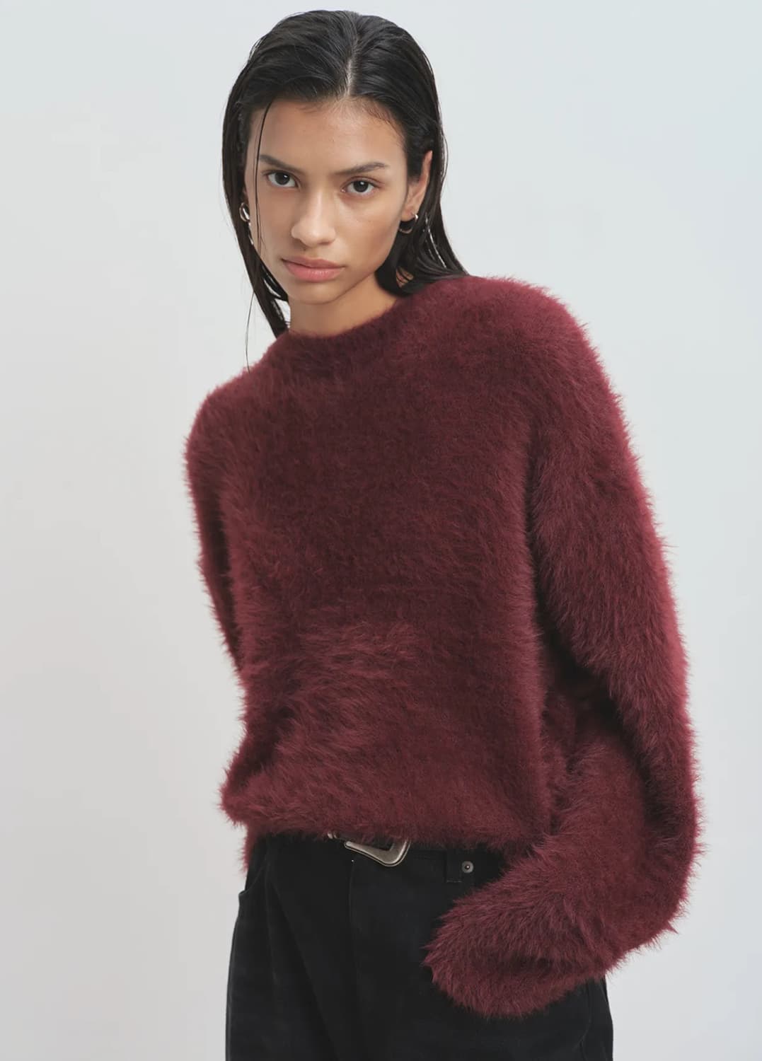토니웩 FAUX FUR CREW-NECK TOP_ BURGUNDY 상품이미지2