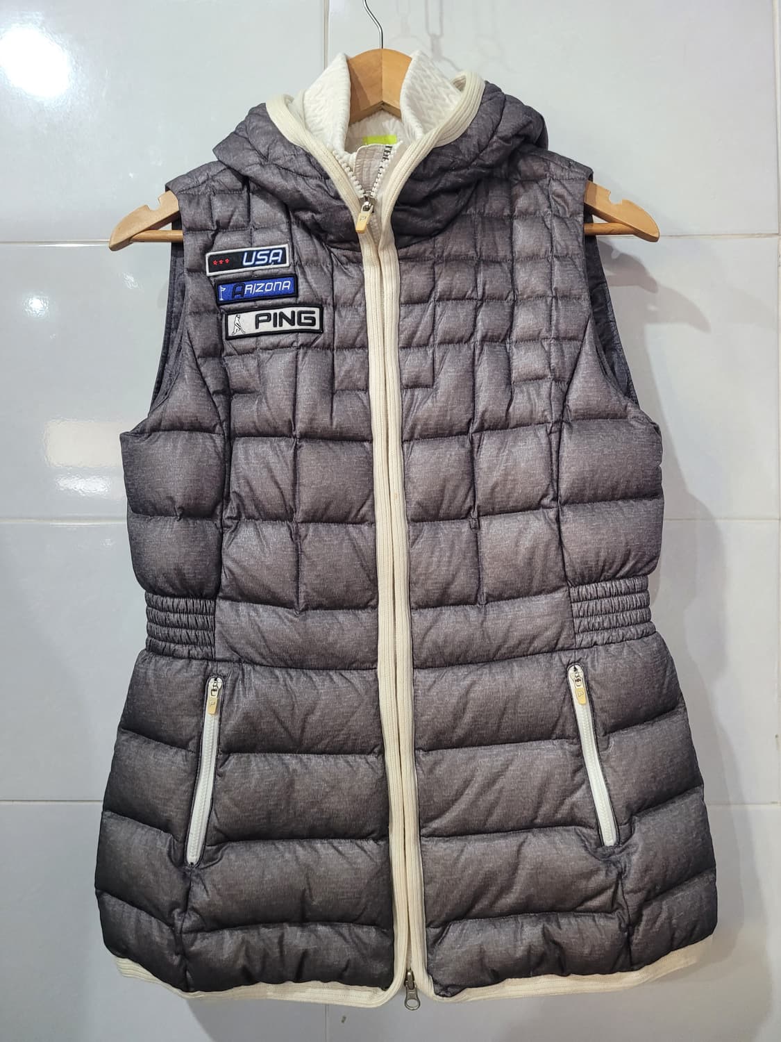 PING 여성 후드 패딩 조끼 상품이미지1