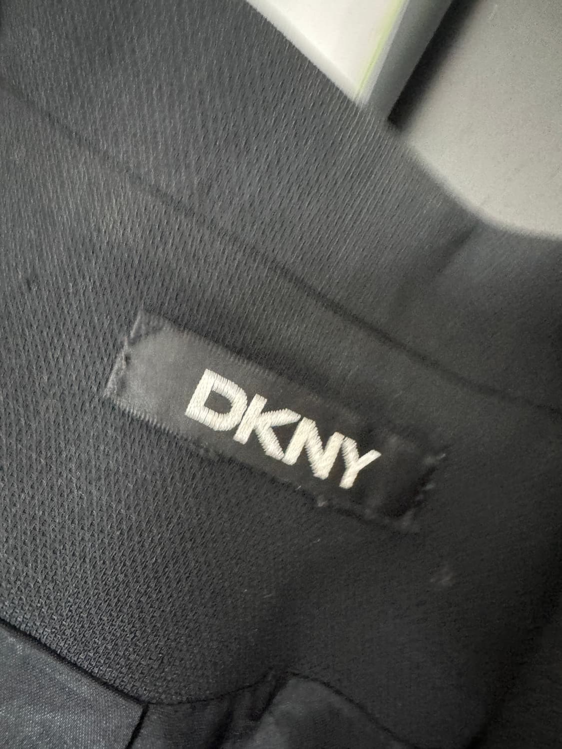여성 DKNY 디케이엔와이 미니멀 블랙 트렌치코트 상품이미지4