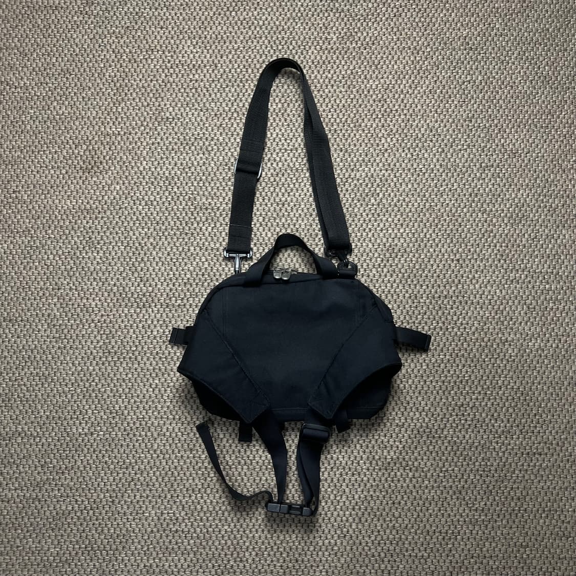 나이키 ACG 투웨이 힙색 크로스백 블랙 상품이미지2