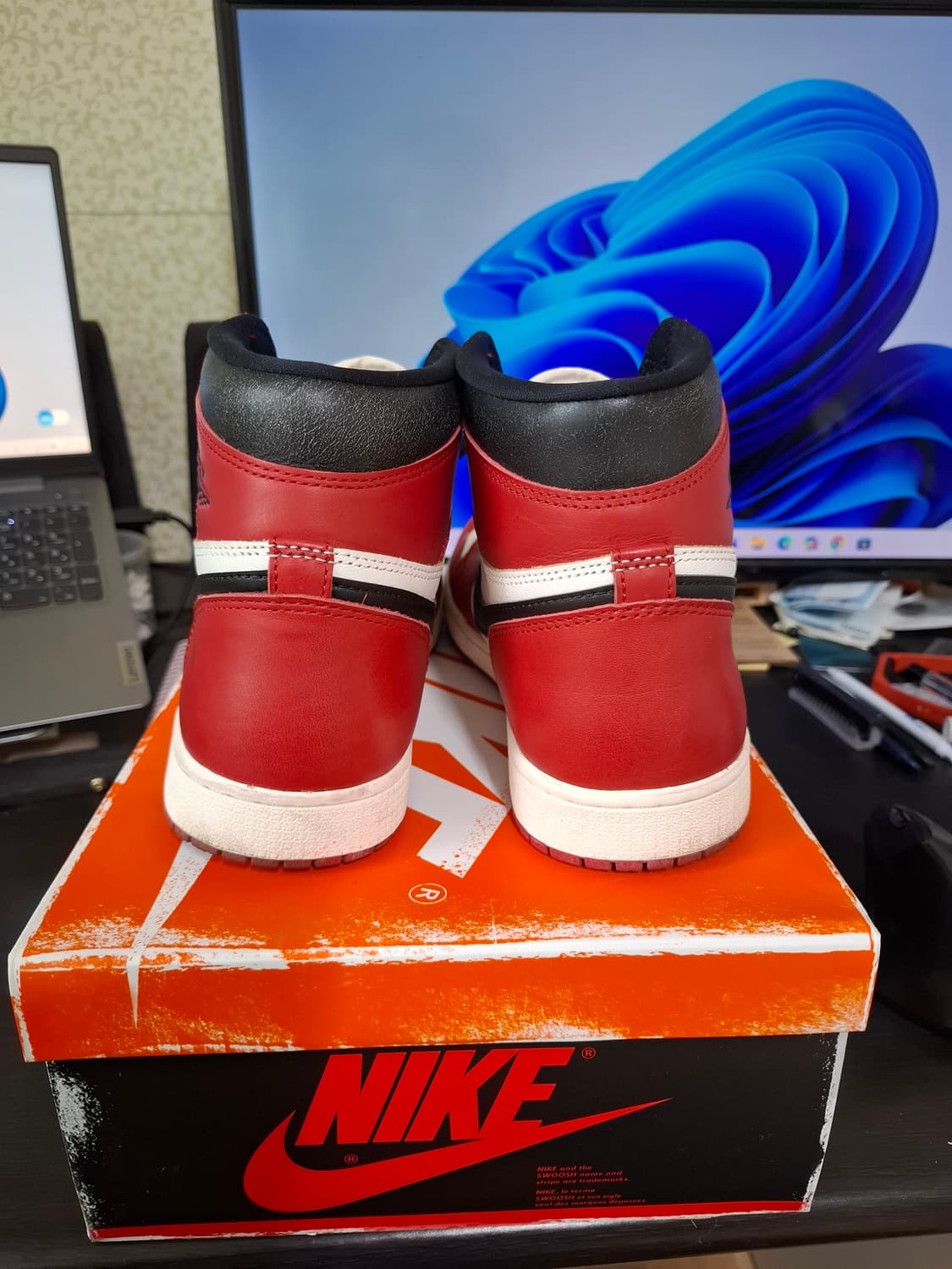 나이키 에어 조던 1 하이 OG 시카고 285mm 상품이미지3