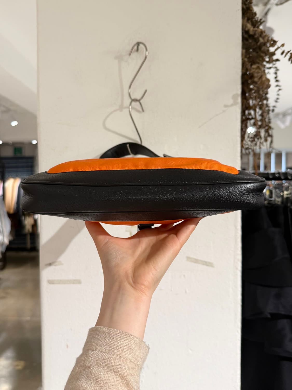 구찌 오렌지 재키 나일론 레더 호보백 상품이미지6