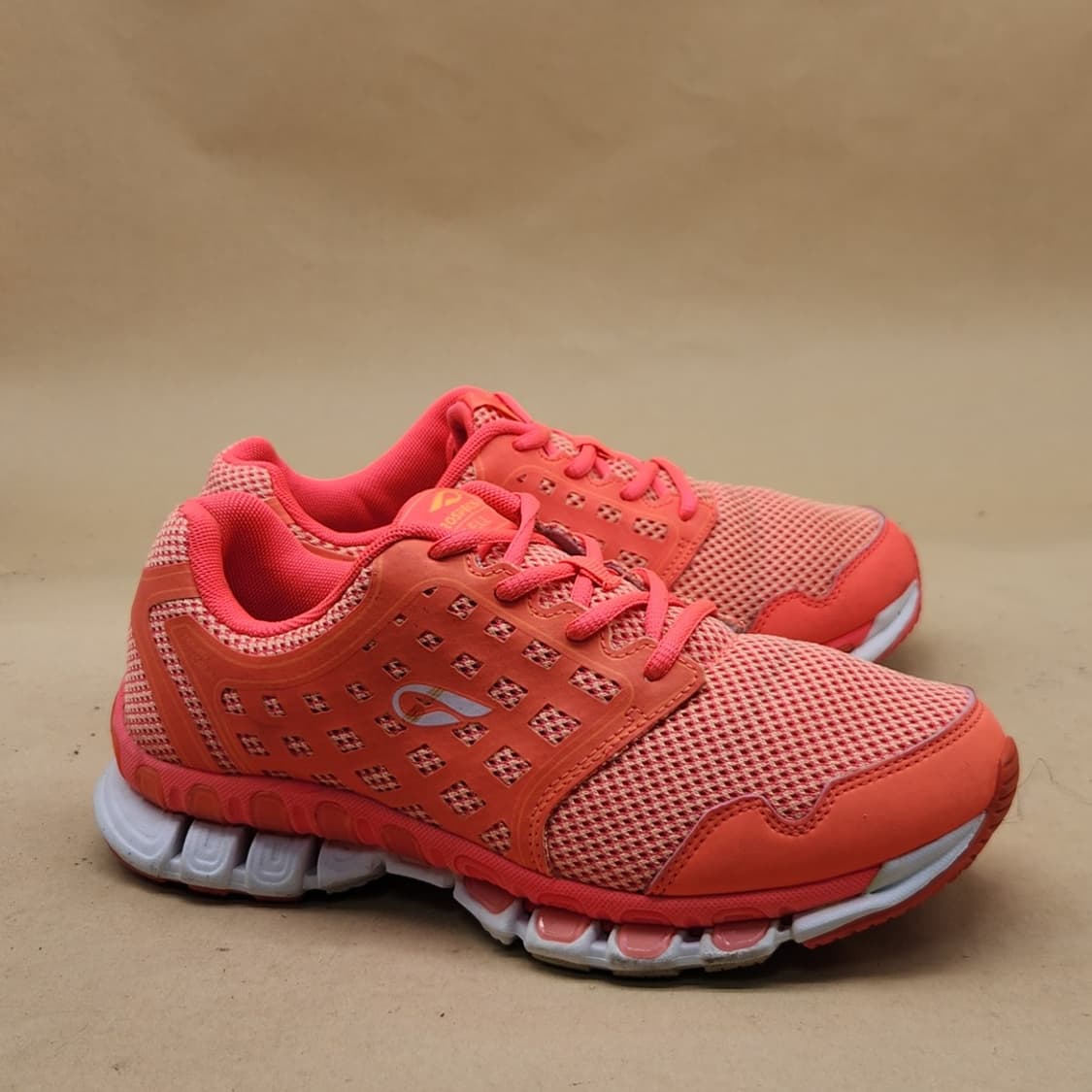 프로스펙스 파워셀 131 워킹화235 상품이미지1