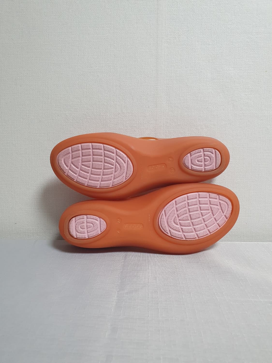 택포가 240mm 크록스 샌들 이자벨라 미니 웨지 코랄 스트랩슬리퍼 상품이미지8