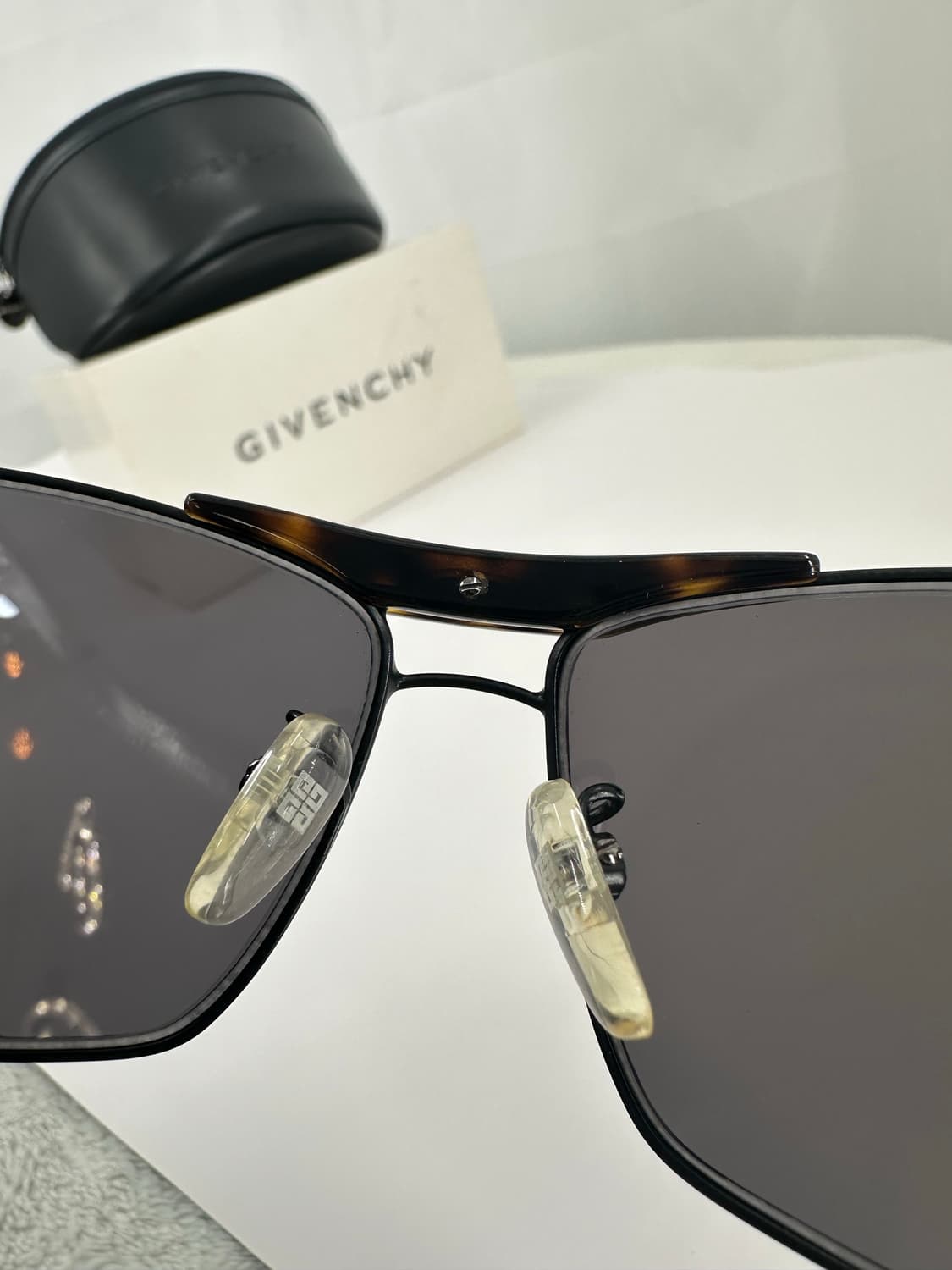 [새상품 무료배송] 정품 지방시 Made in Italy 선글라스 상품이미지6