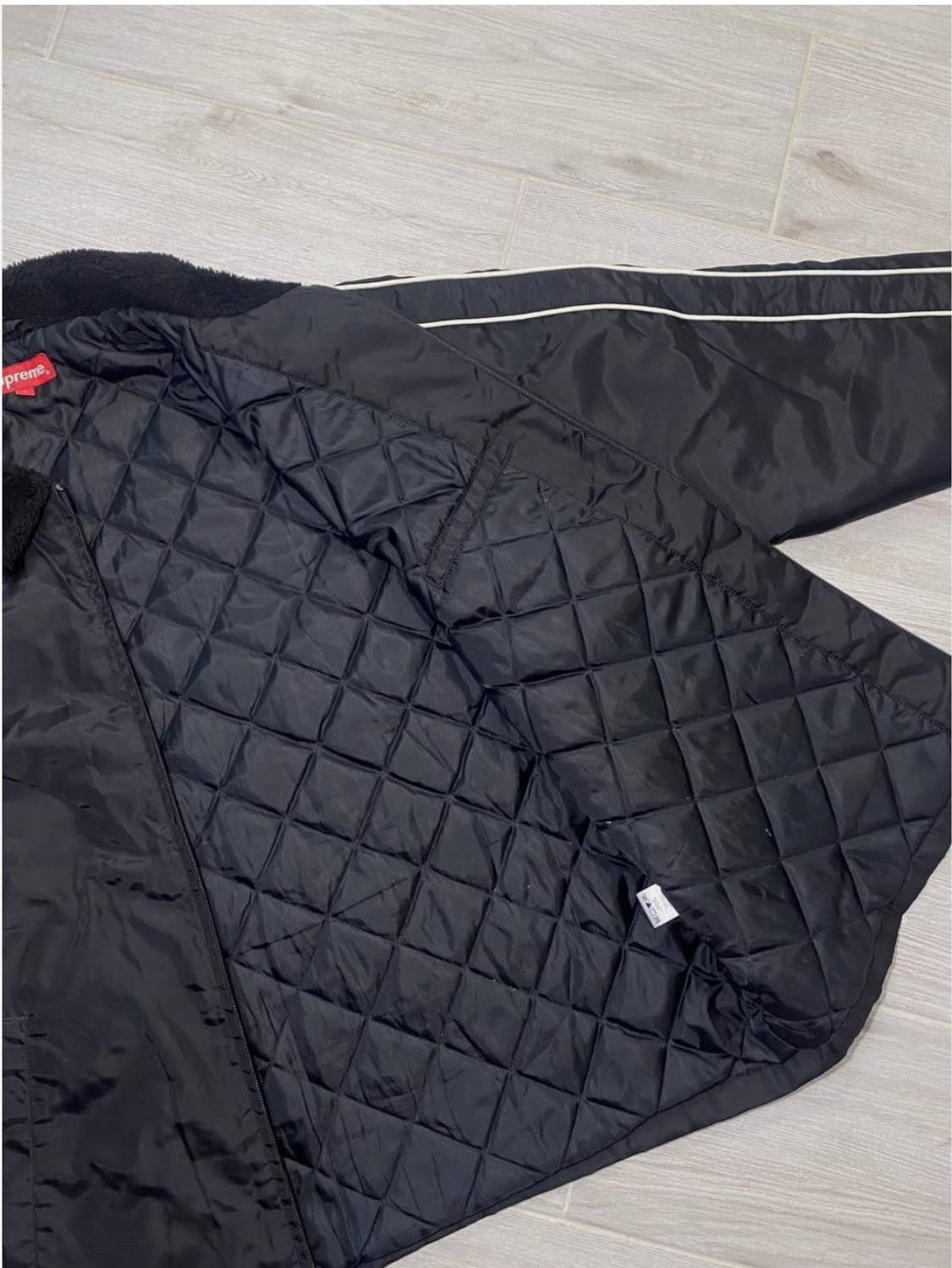 슈프림 'Nobody Gets Hurt' 패치 코치 자켓 상품이미지5