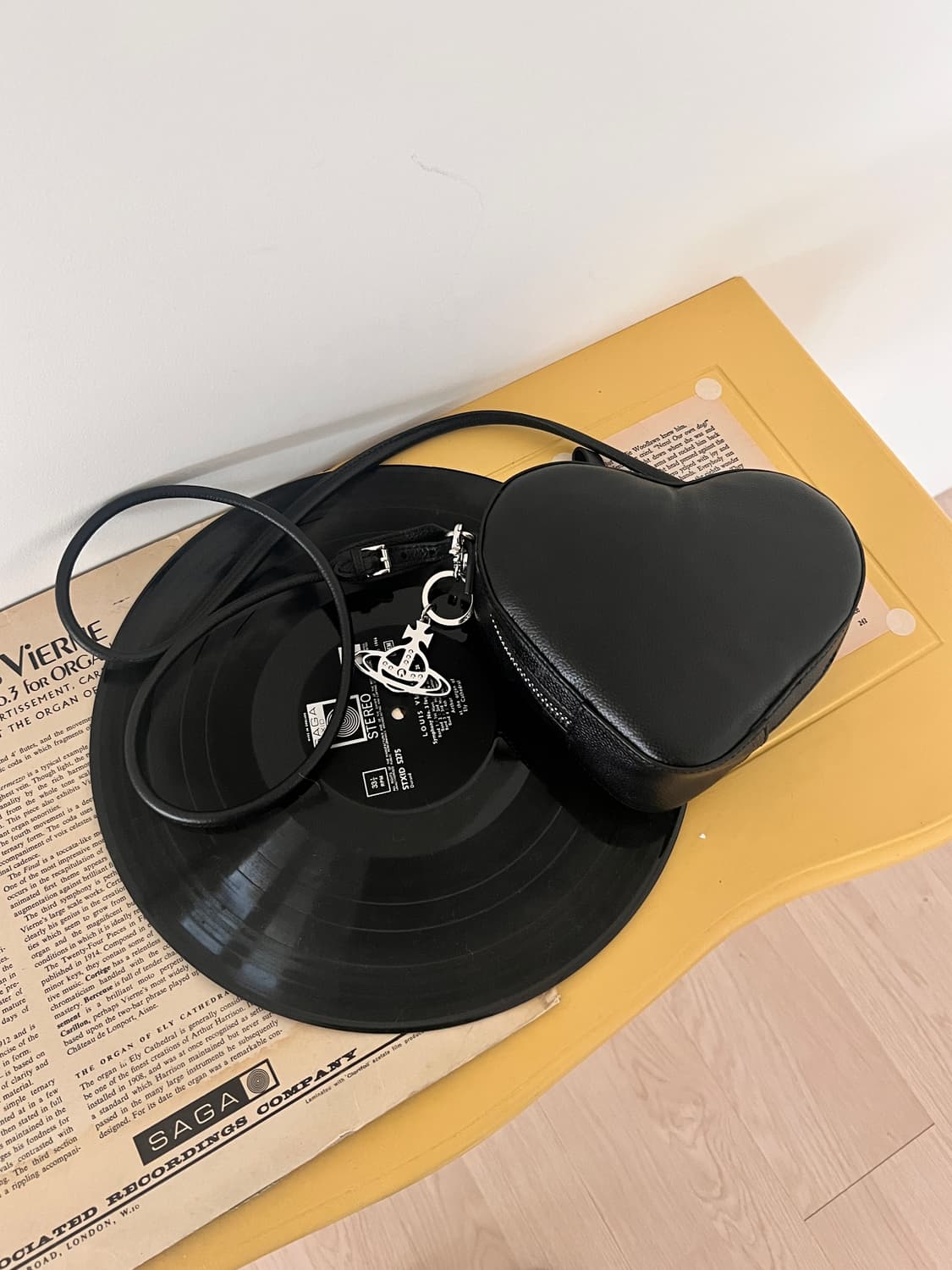 비비안웨스트우드 조안나 하트 크로스백 상품이미지1