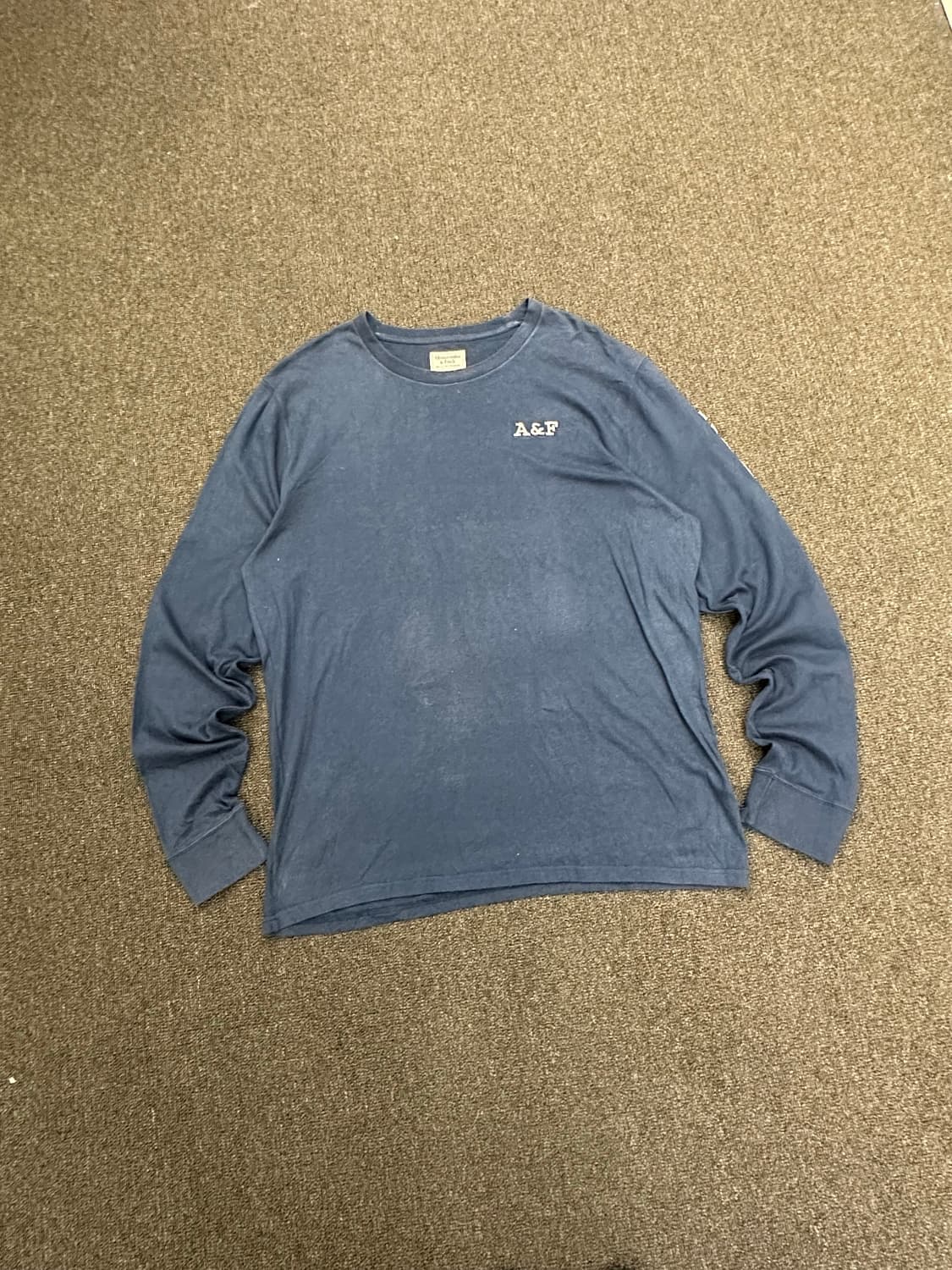 XL)아베크롬비 빈티지 네이비 자수 롱슬리브 상품이미지1