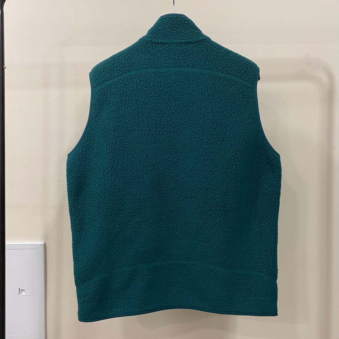 파타고니아 레트로 파일 플리스 베스트 다크 보레알리스 그린 상품이미지2