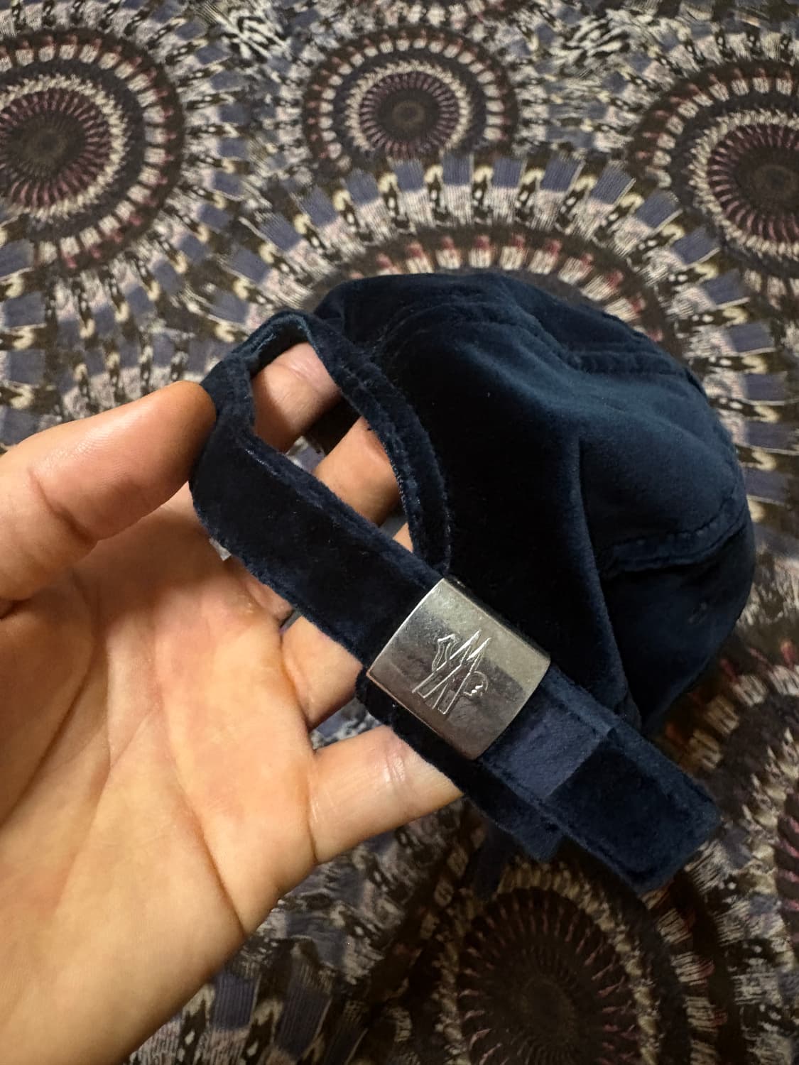 Moncler big logo velvet cap 상품이미지2