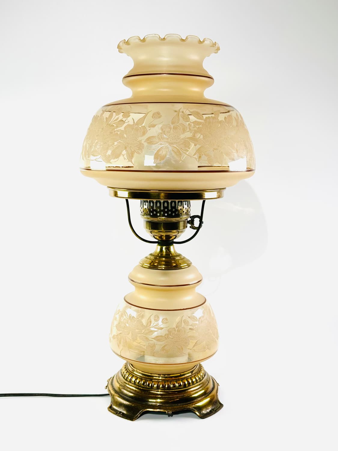 1970s Quoizel Satin Lace Hurricane Lamp 상품이미지8