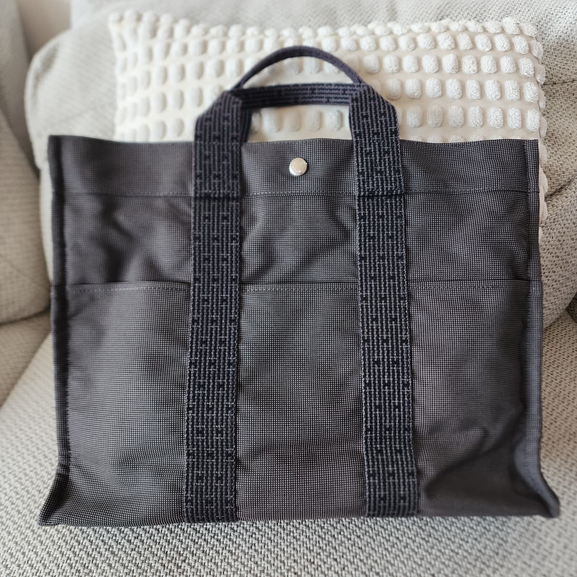 상태최상 에르메스 후루토 MM 캔버스 토트백 엘라인 그레이 상품이미지5