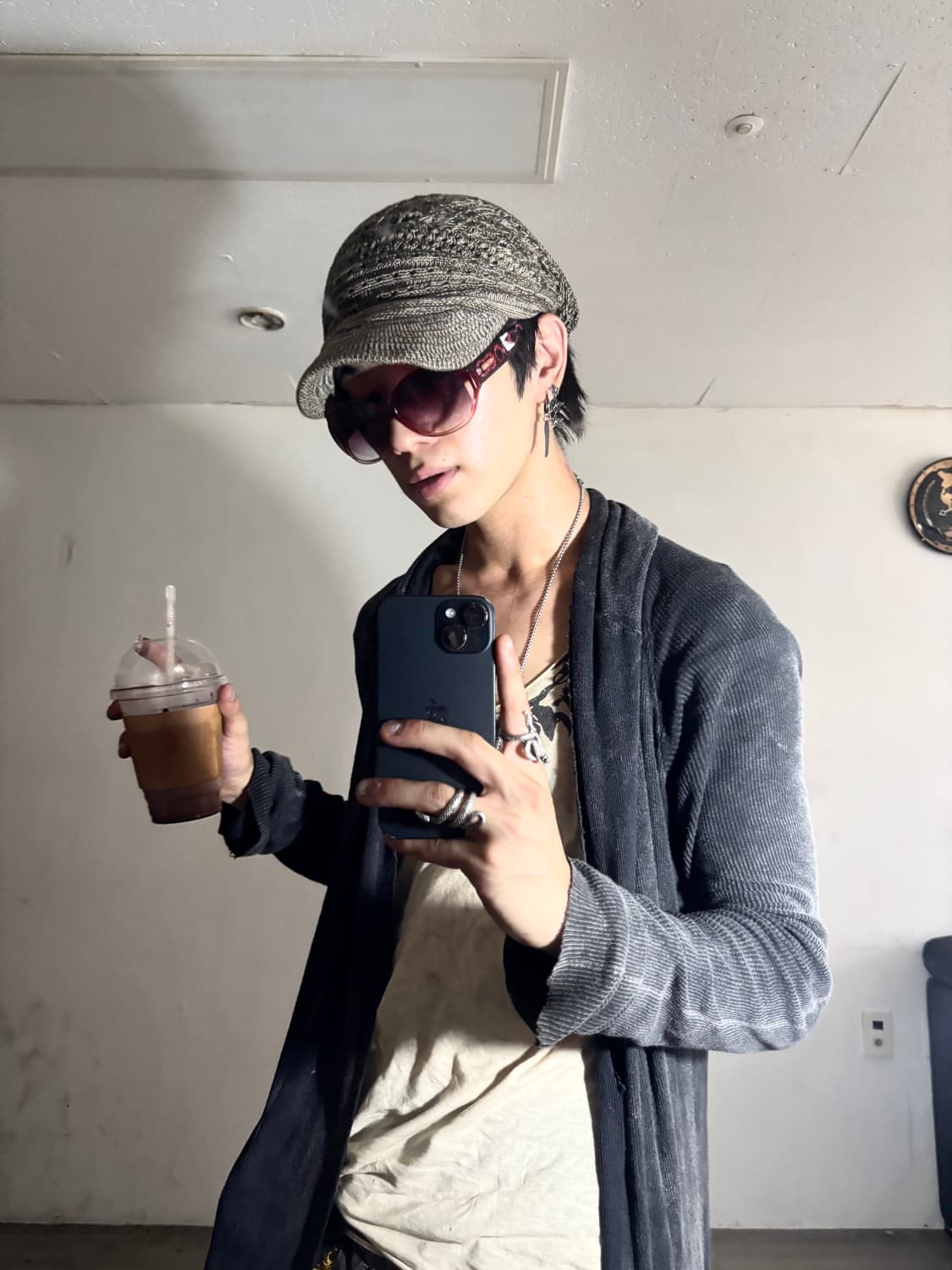 “Vintage” Burgundy sunglasses 상품이미지3
