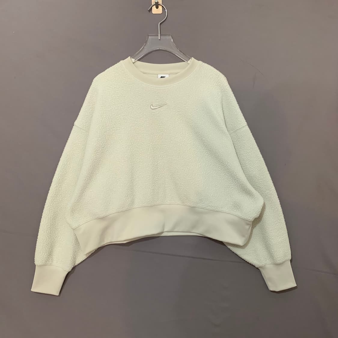 XS 나이키 NSW 플러시 모드 후리스 오버핏 크롭 맨투맨 상품이미지2