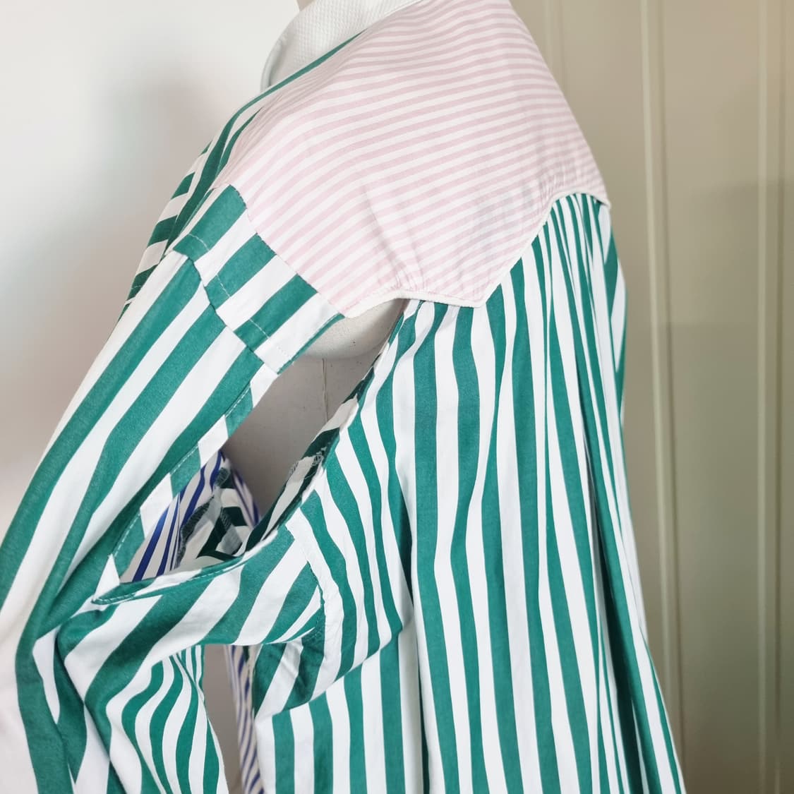 사카이 sacai 숄더트임 언발란스 셔츠원피스 (55-66/2) 상태최상 상품이미지8