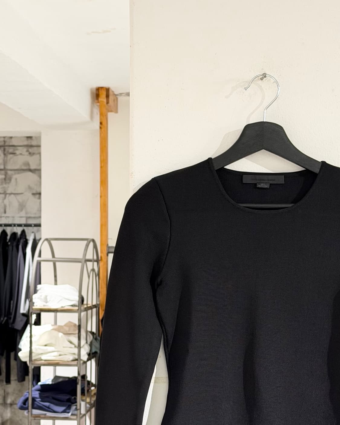 알렉산더 왕 블랙 비스코스 쉬어 벨 롱 슬리브 상품이미지2