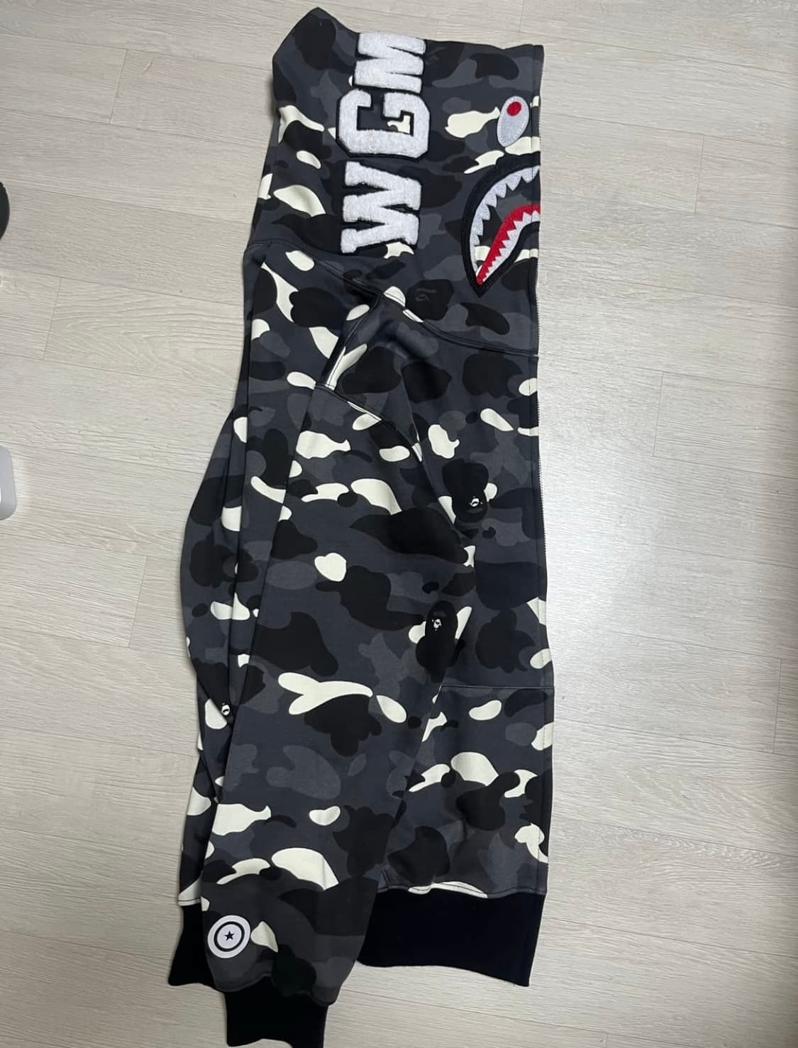 베이프 시티 카모 샤크 후디집업 블랙 상품이미지1