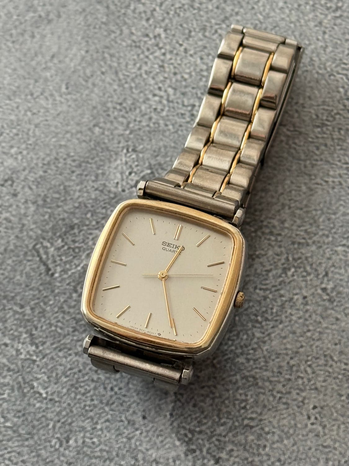 세이코 Seiko 투톤 콤비 스퀘어 쿼츠 상품이미지1