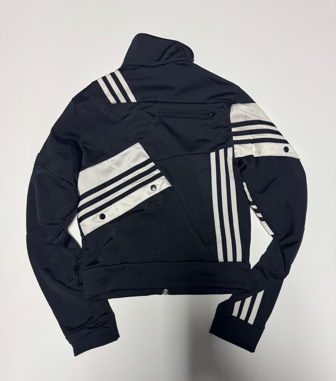 제니착용!! 아디다스 X Danielle Cathari 레어 져지 xs 상품이미지3