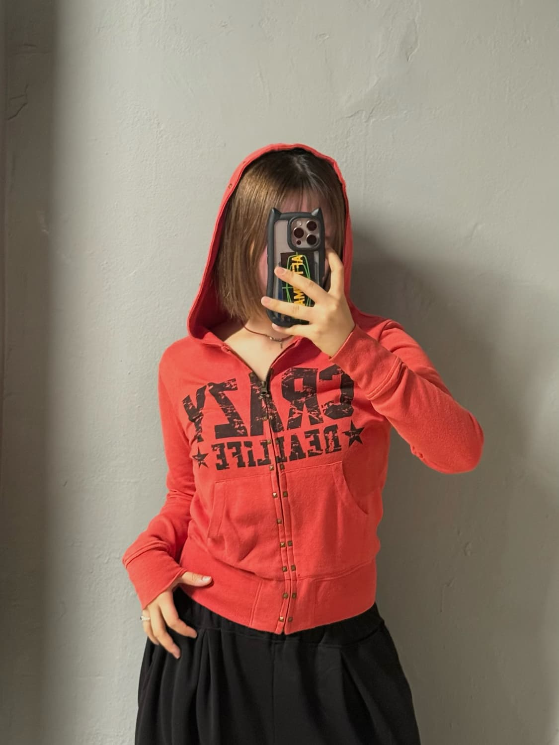 stud detail lettering hood zip-up 상품이미지3