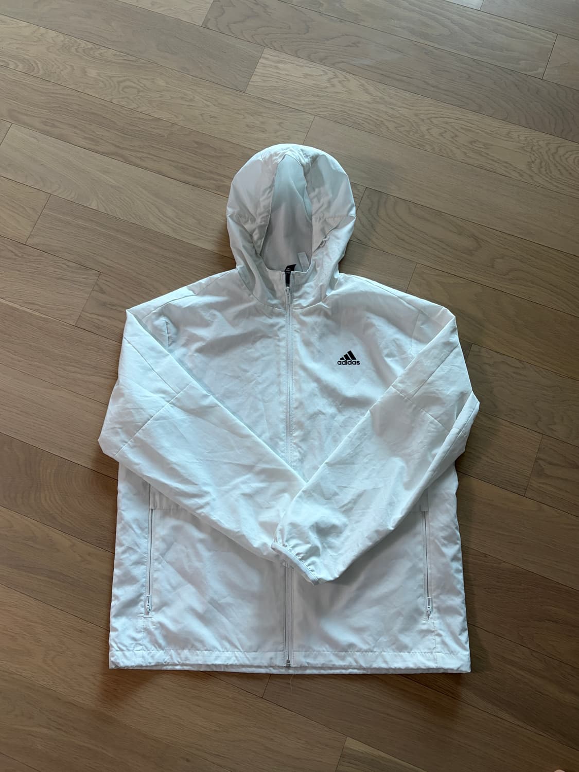 아디다스 화이트 바람막이 후드집업 상품이미지1