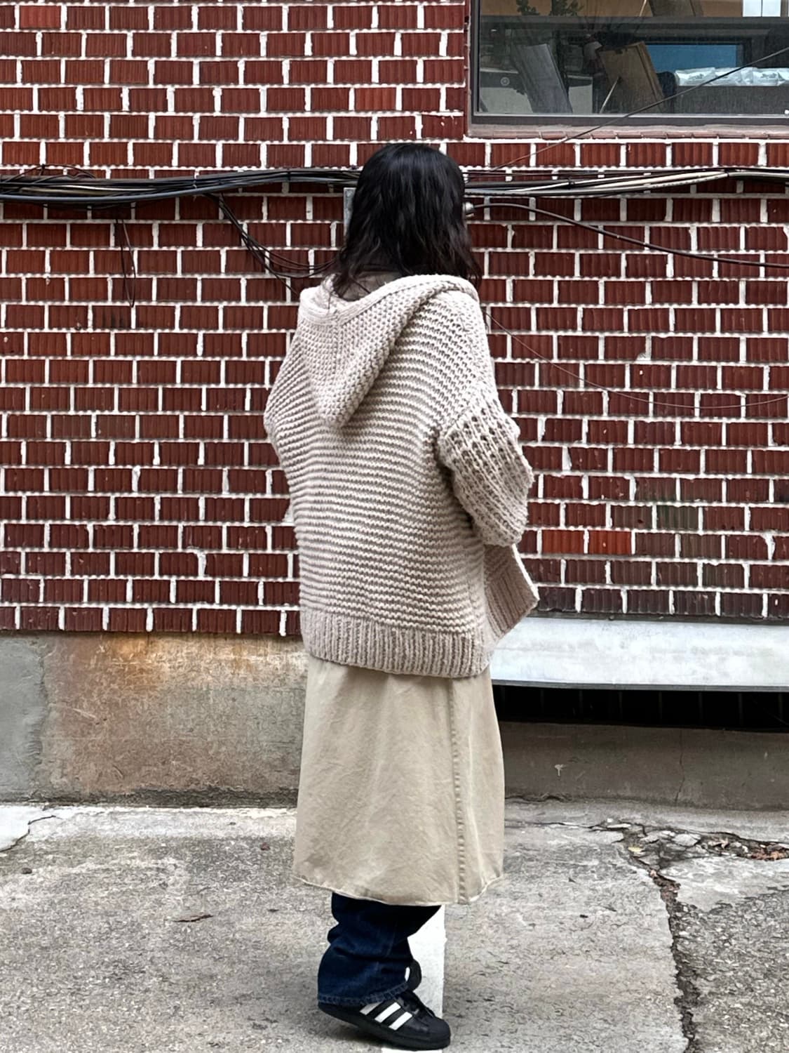 후드 니트 가디건 아디 져지 베이지 스커트 리바이스 팬츠 코디세트 상품이미지2