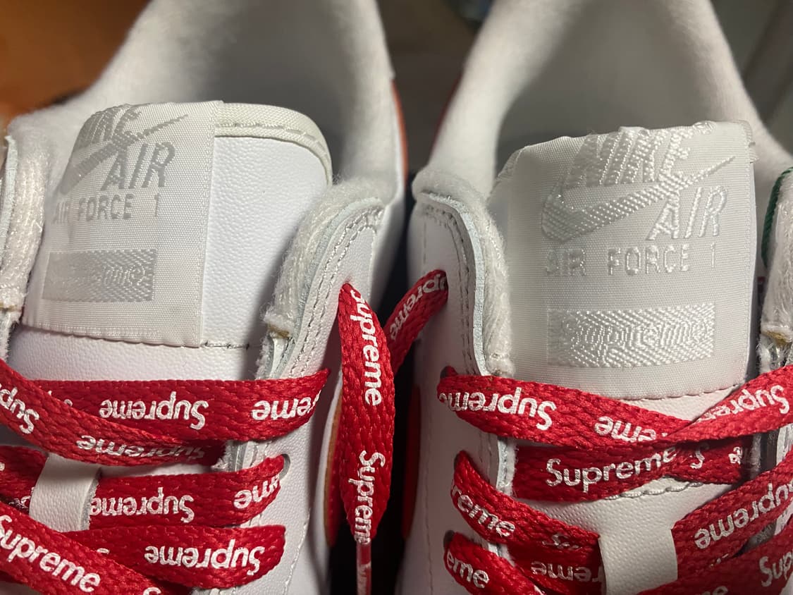 나이키 x 슈프림 에어포스 1 로우 화이트 스피드 레드 - 상하이 스토어 상품이미지6