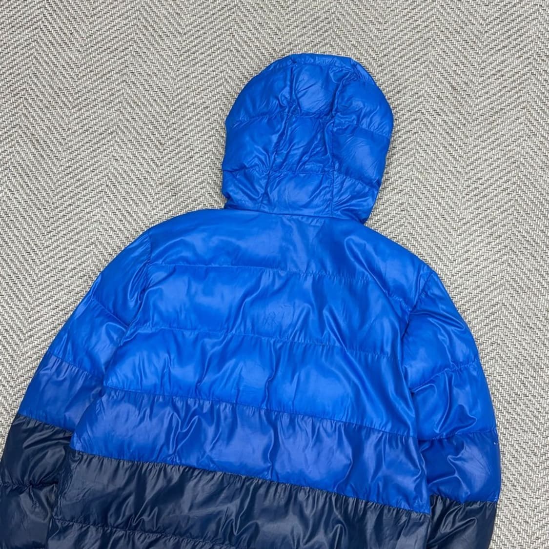 아디다스 배색 경량 패딩 v1303 상품이미지4