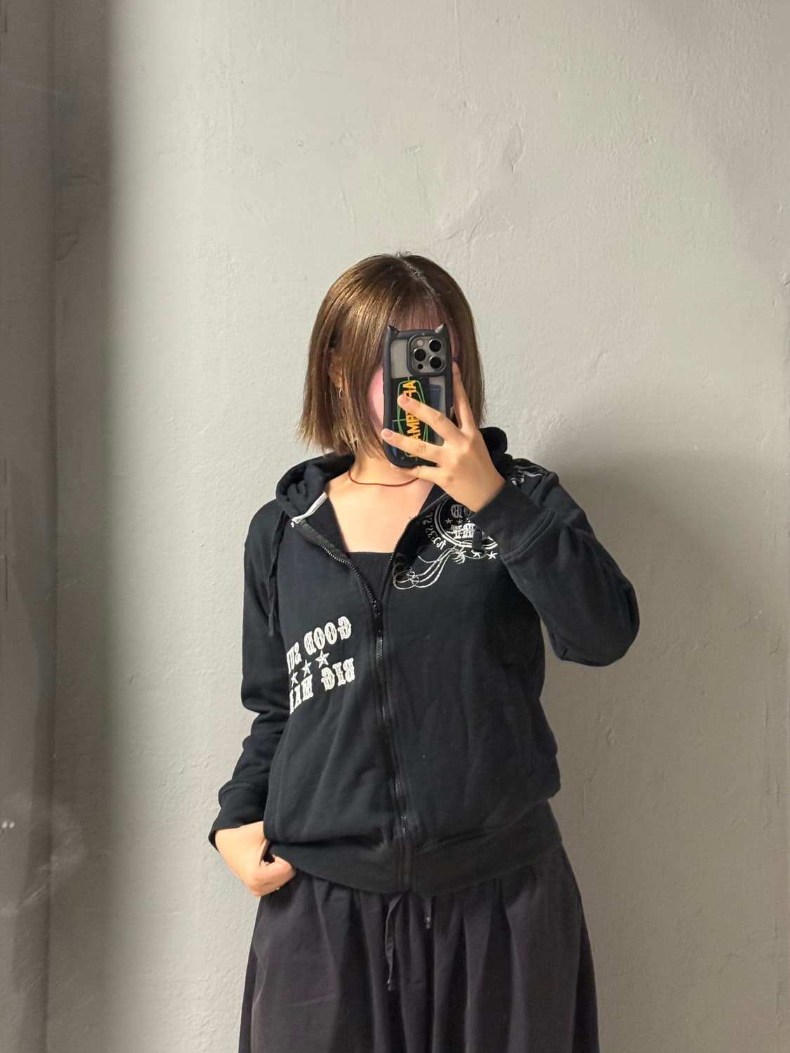 lettering detail hood zip-up 상품이미지1
