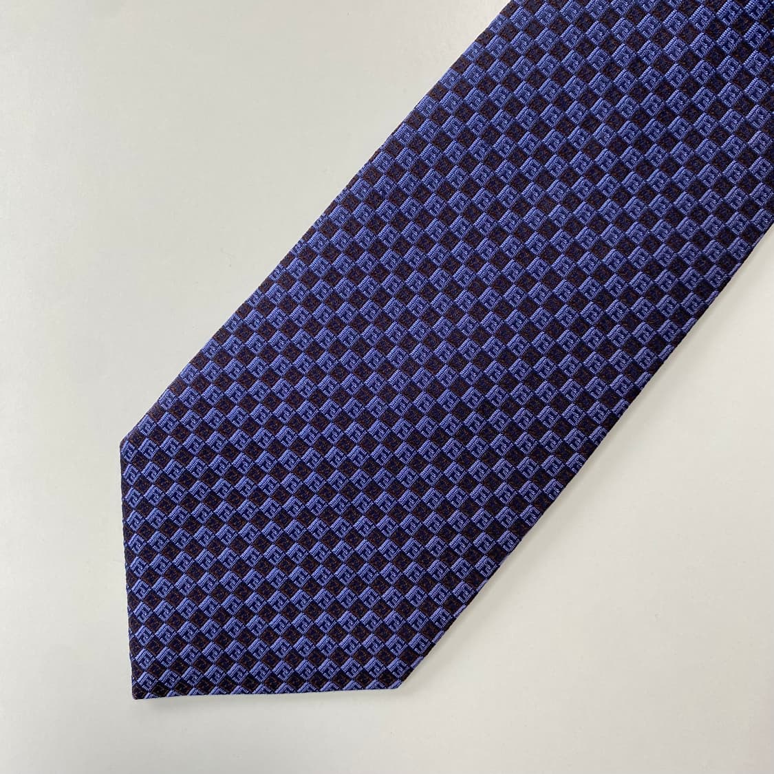 최상급 펜디 (FENDI) 신형라벨 FF 모노그램 정품 명품 넥타이 상품이미지6