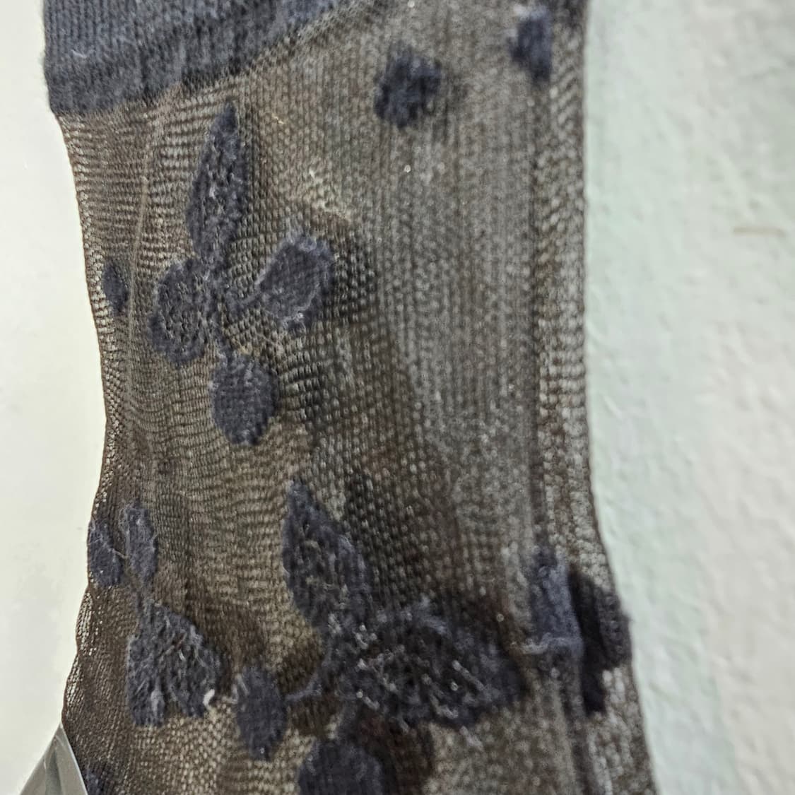 REFINE 실크 혼방 체리 블랙 시스루  삭스 상품이미지4