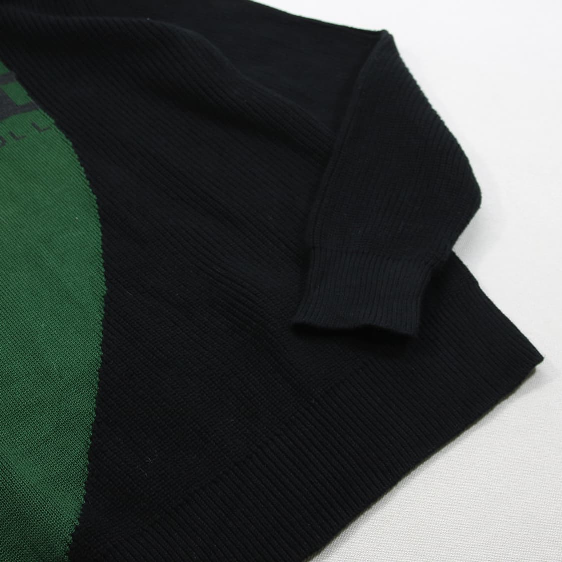 (착용컷) DIESEL 니트 (남성용 100) 상품이미지6