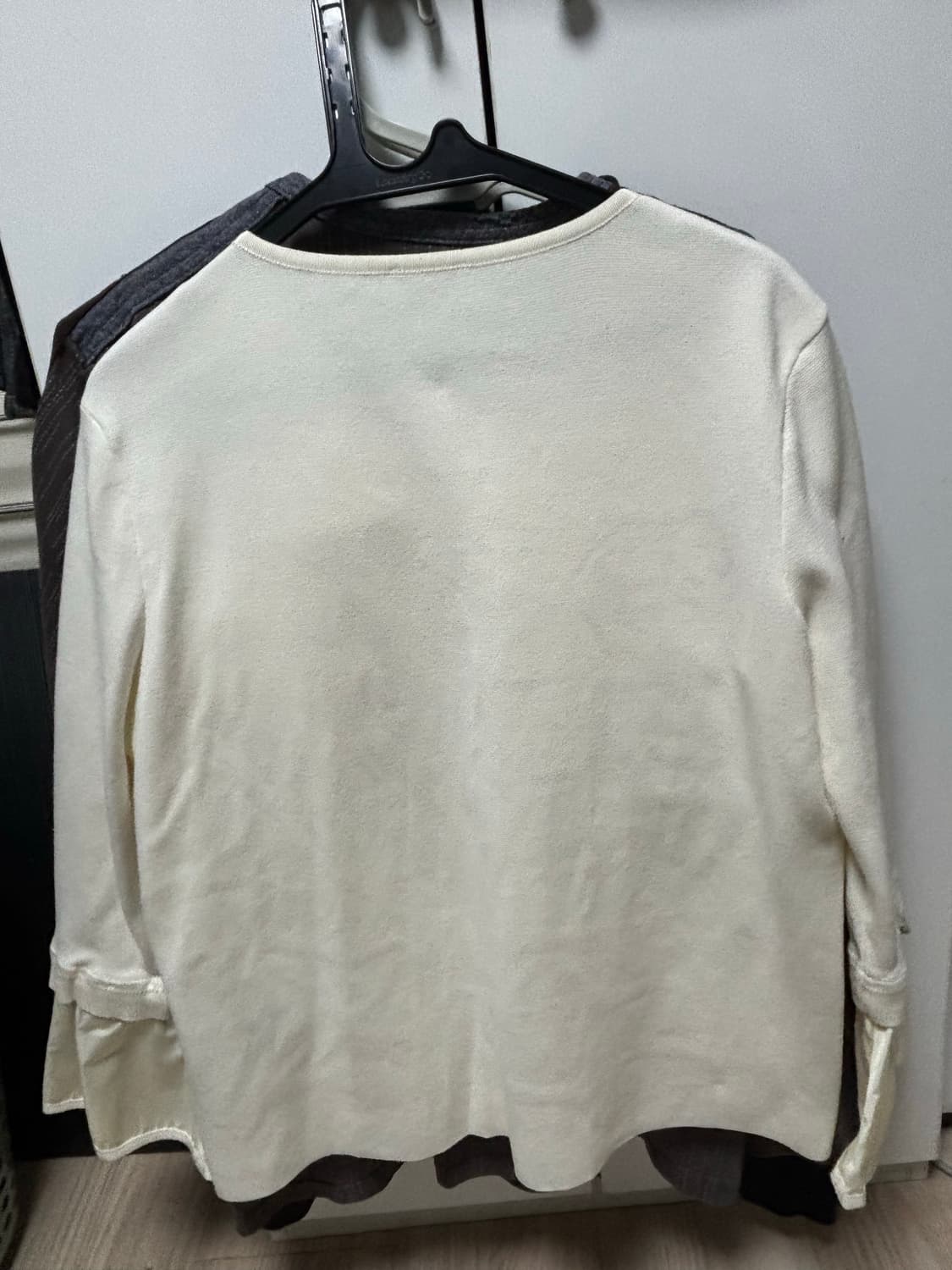 몽클레어 화이트 패딩 집업 가디건 상품이미지2