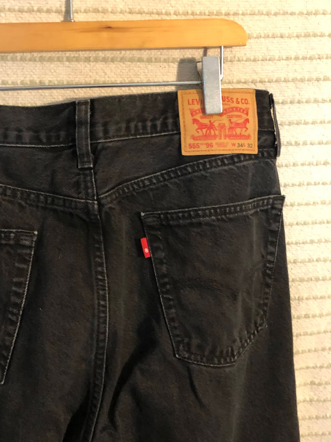 리바이스 555 '96 릴렉스드 스트레이트 흑청 데님 블랙진 34x32 상품이미지4