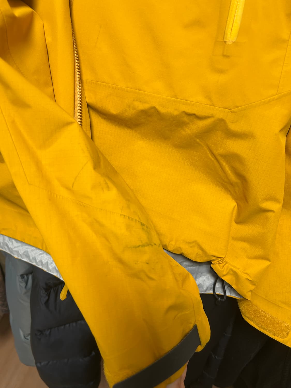 아크테릭스 베타 LT 자켓 (yellow) 상품이미지9