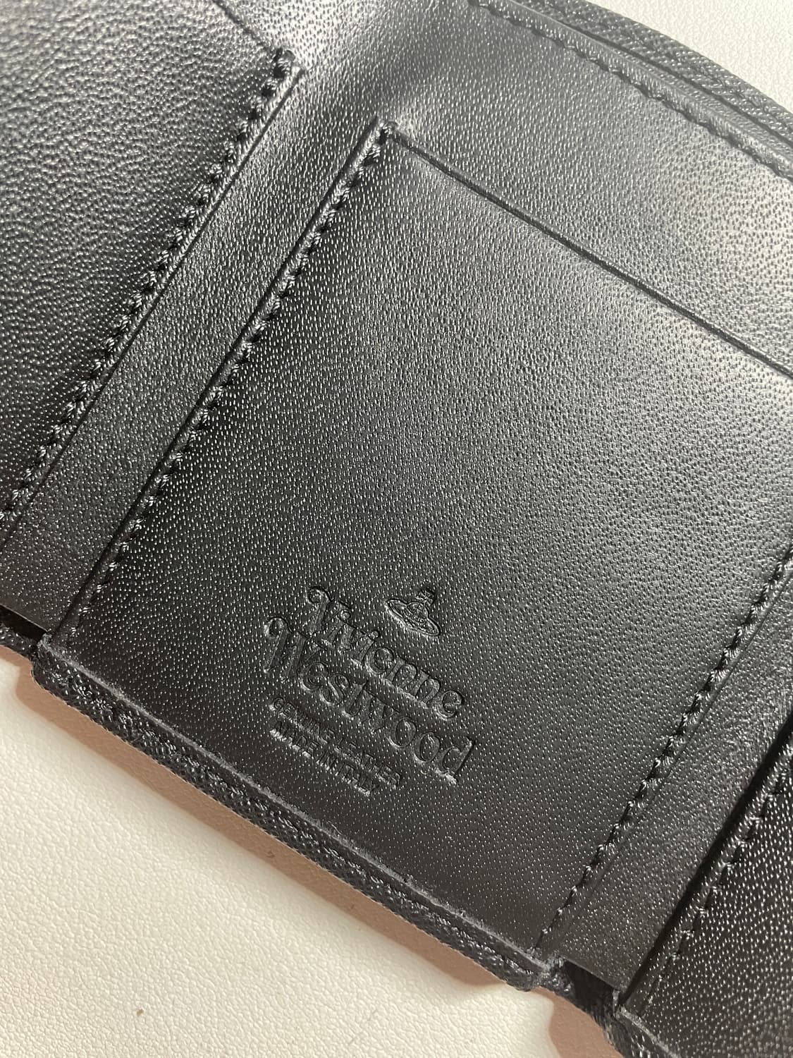 비비안 스위트우드 지갑 상품이미지3