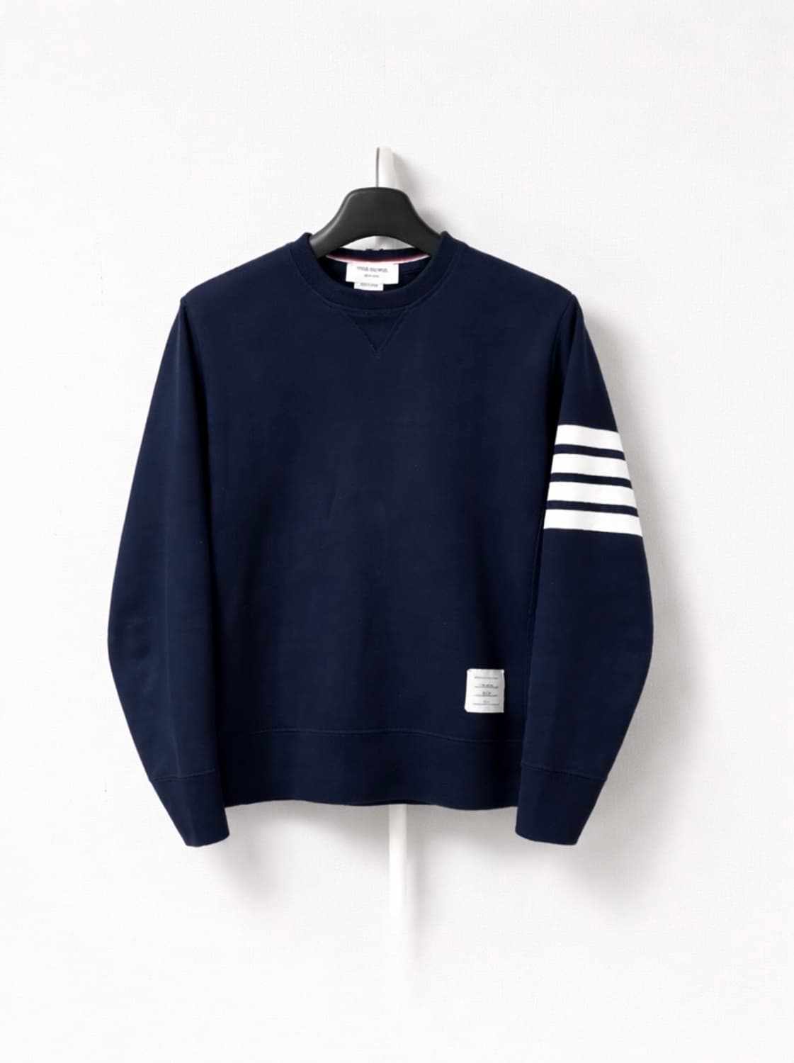 [4] 톰브라운 맨투맨 네이비 상품이미지1