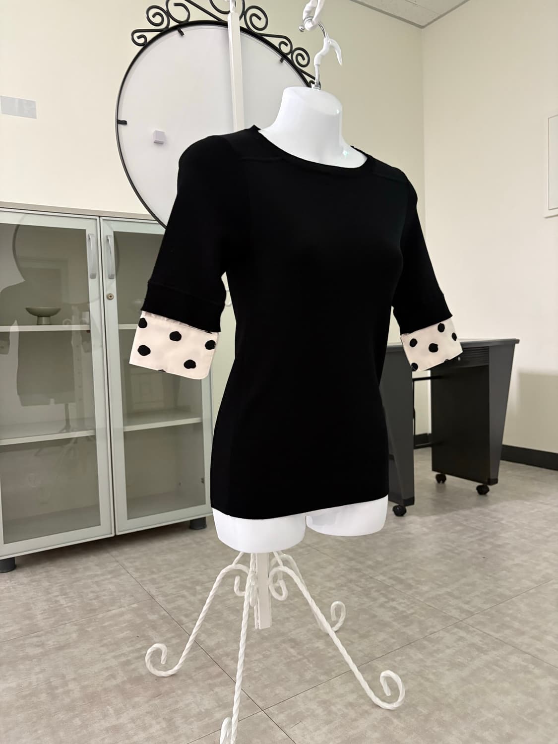 polka dot cuff top 상품이미지2