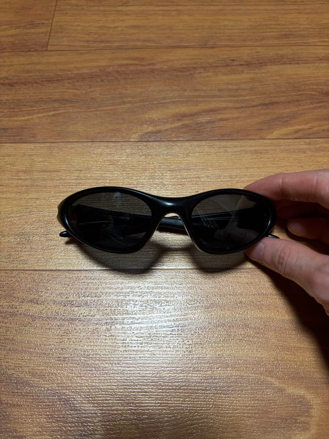 오클리 미뉴트 1.0 새렌즈 블랙 상품이미지1