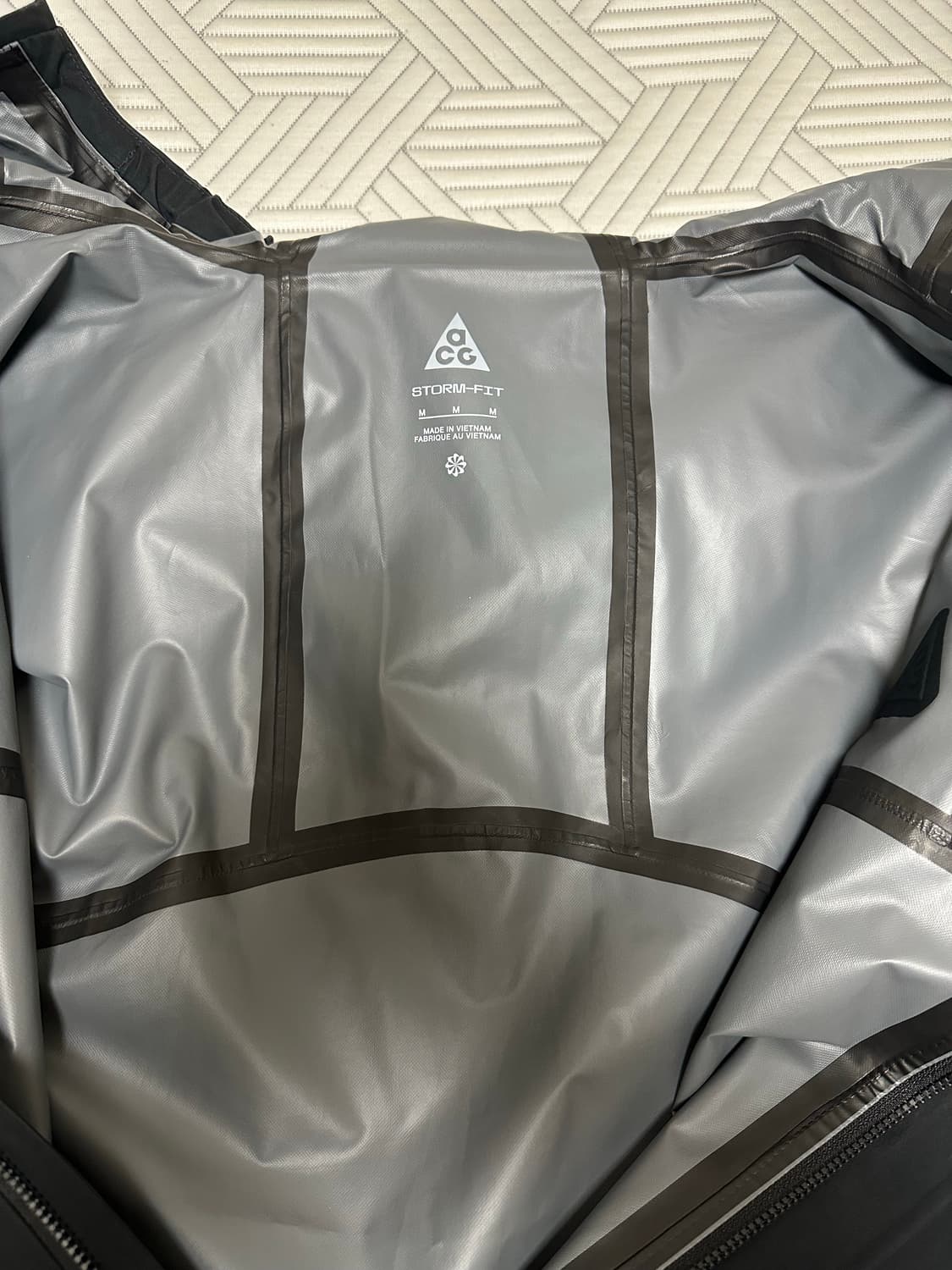 나이키 acg 스톰핏 바람막이 상품이미지3