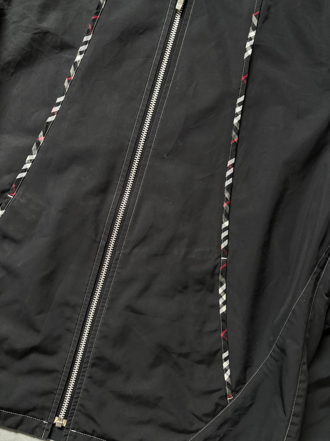 Burberry 버버리 블랙라벨 블랙 체크 트리밍 후드 집업 상품이미지8