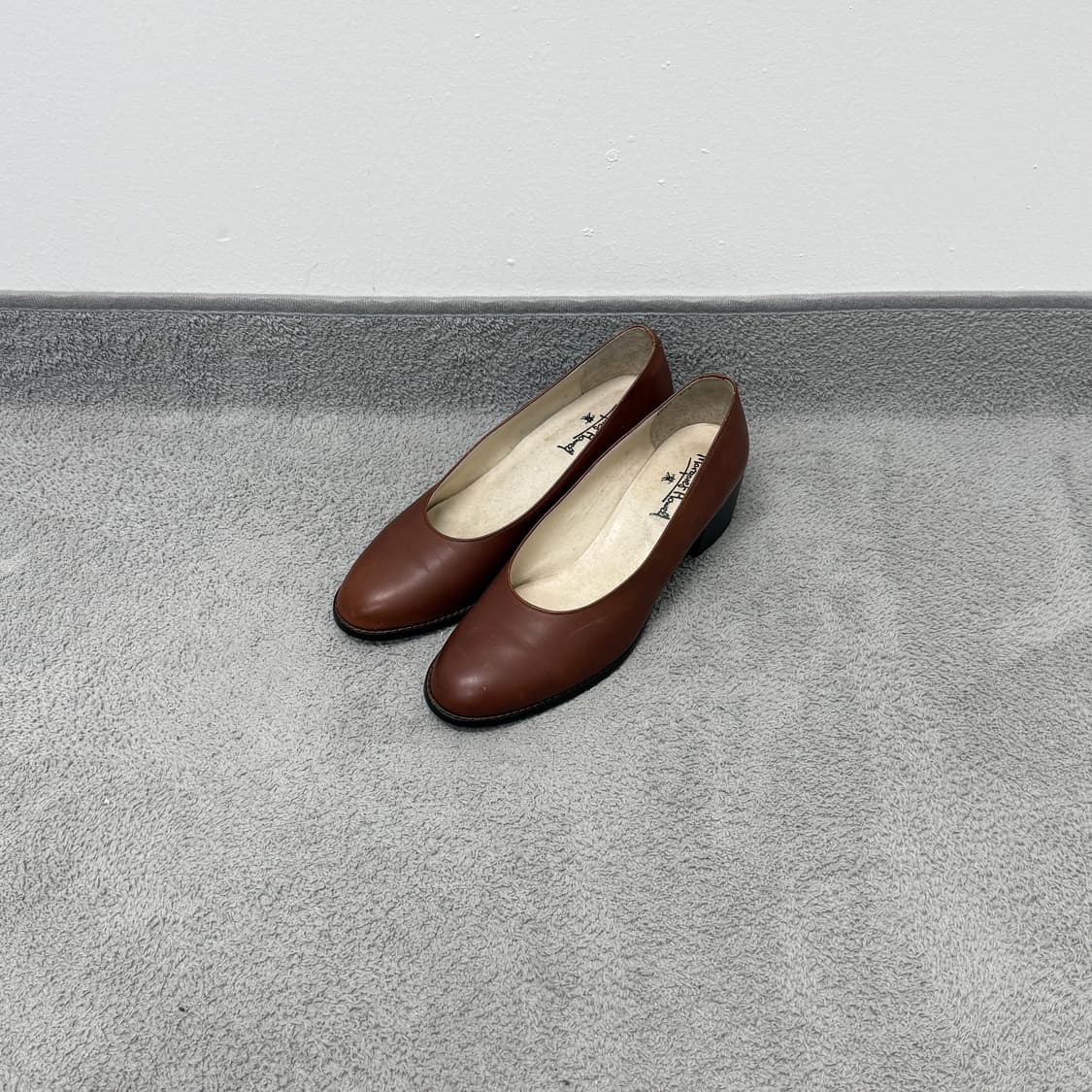 old Margaret Howell mid heel pumps 상품이미지1
