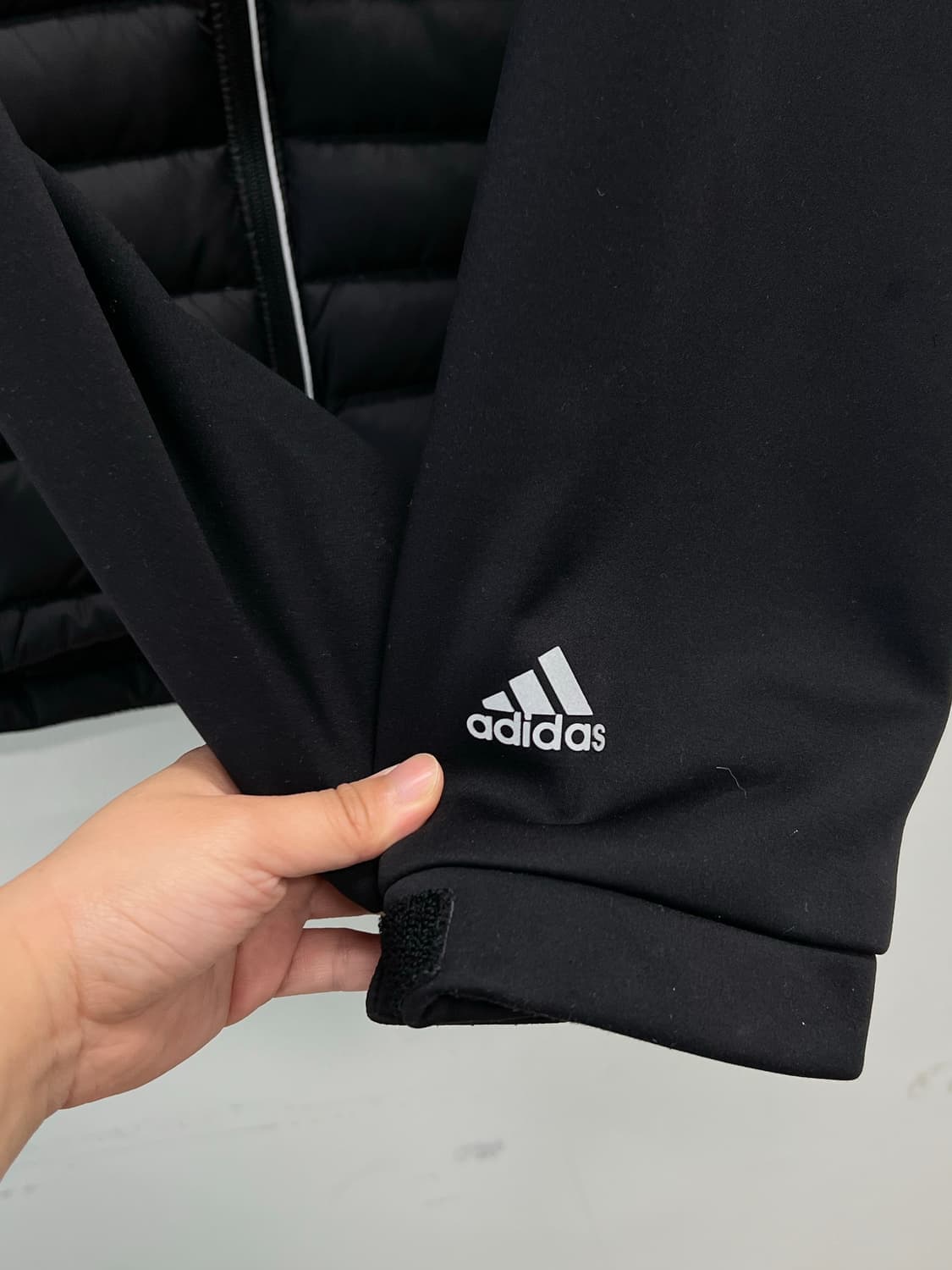 (105) 아디다스 골프 덕다운 경량 패딩 집업 블랙 상품이미지5