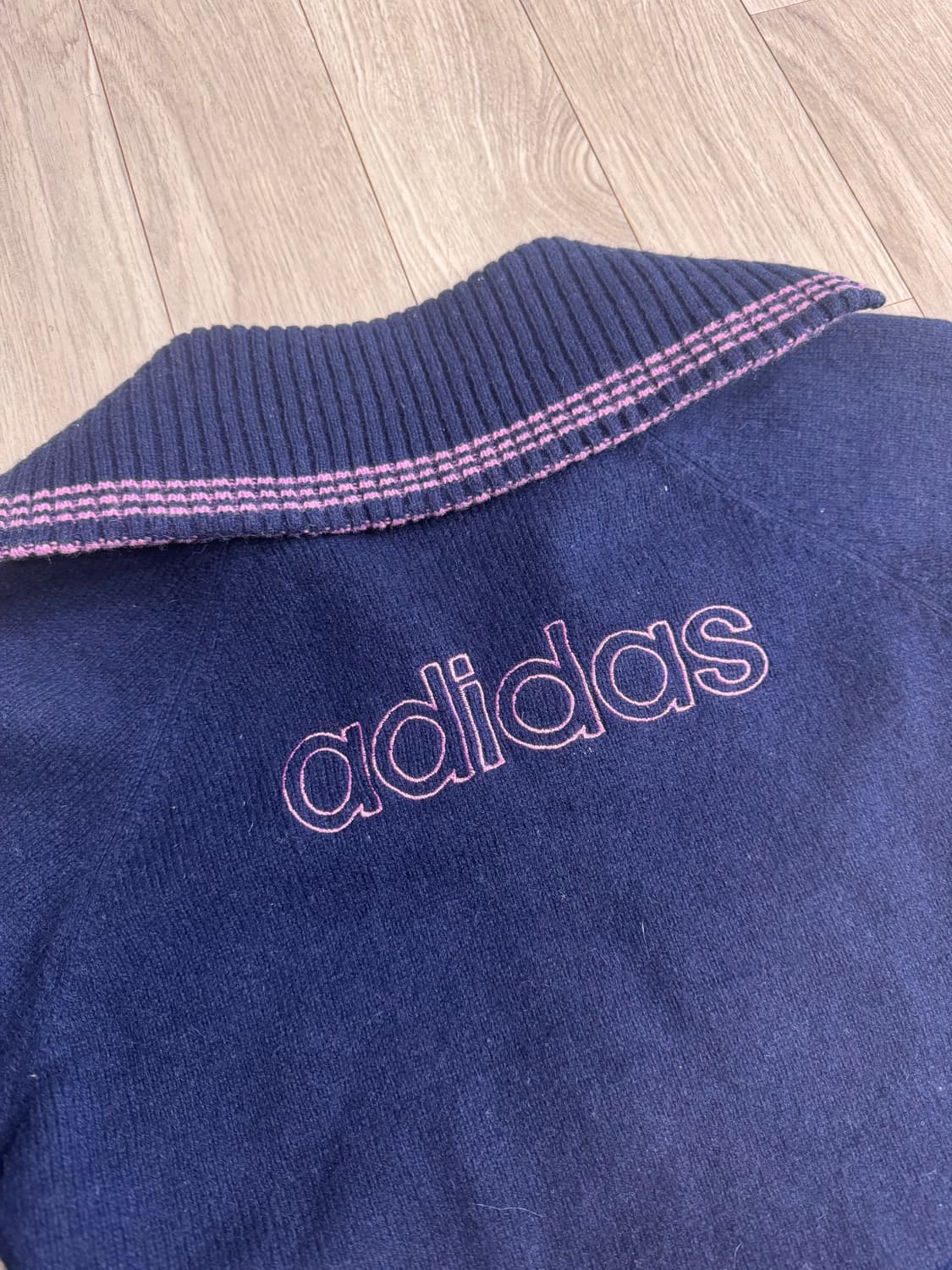 아디다스 Y2K 네이비 핑크 니트 집업 상품이미지3