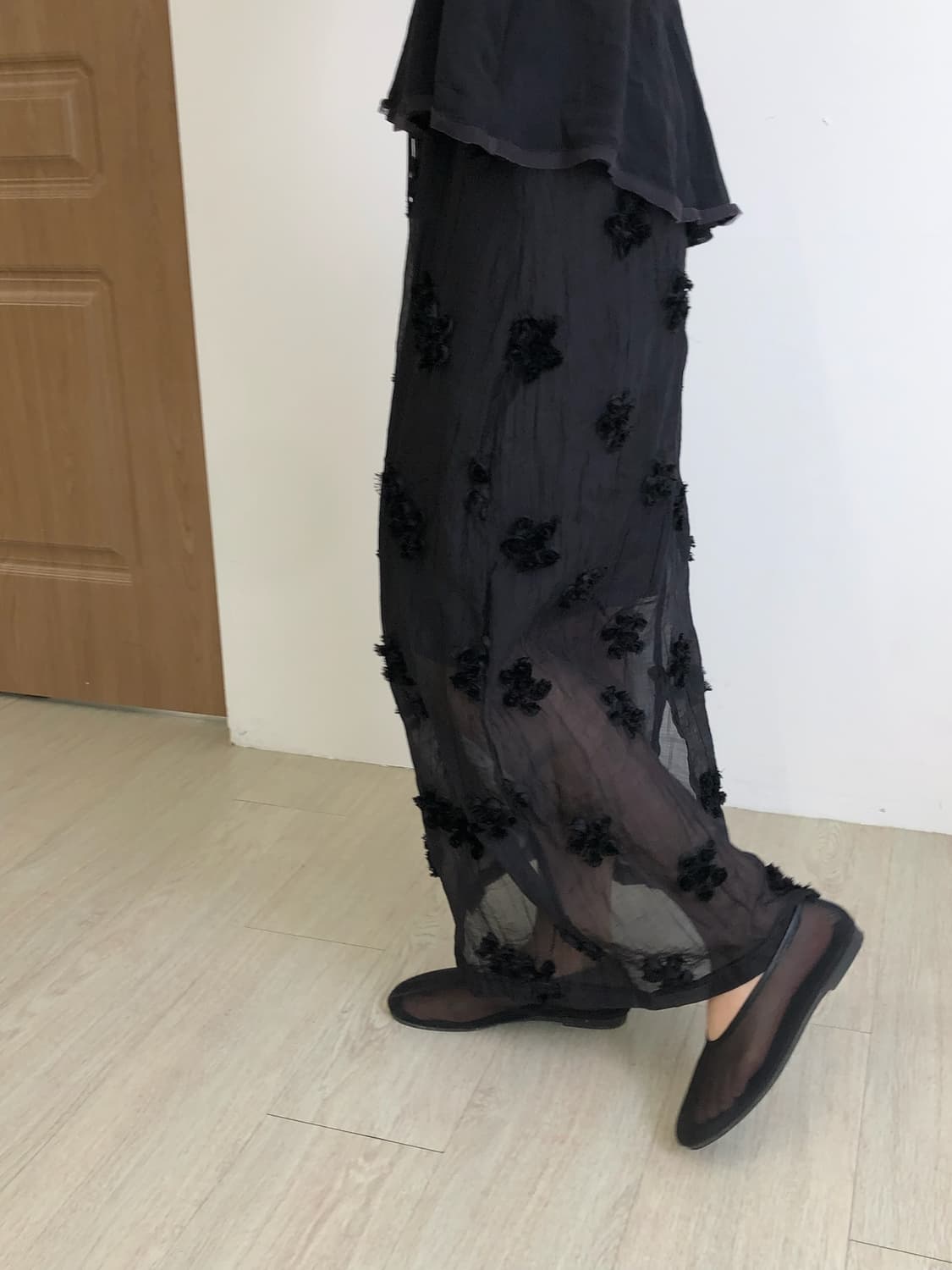 플라워 장식 블랙 롱스커트 상품이미지4