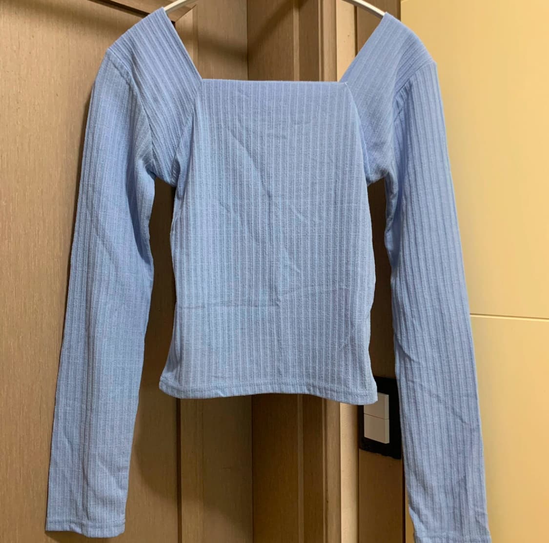 소라 스퀘어넥 티셔츠 상품이미지1