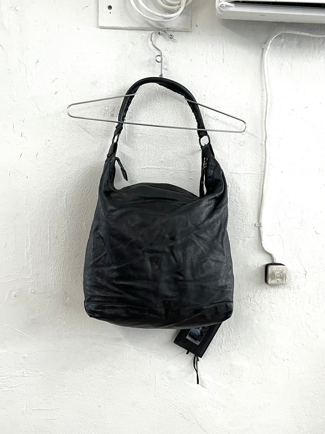 발렌시아가 클래식 데이백 모터백 상품이미지9