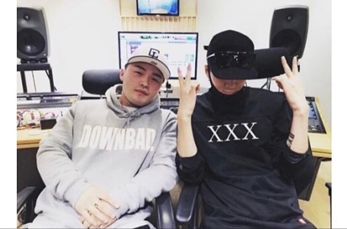 슈프림 XXX 풋볼탑 (빈지노 착용) 상품이미지4