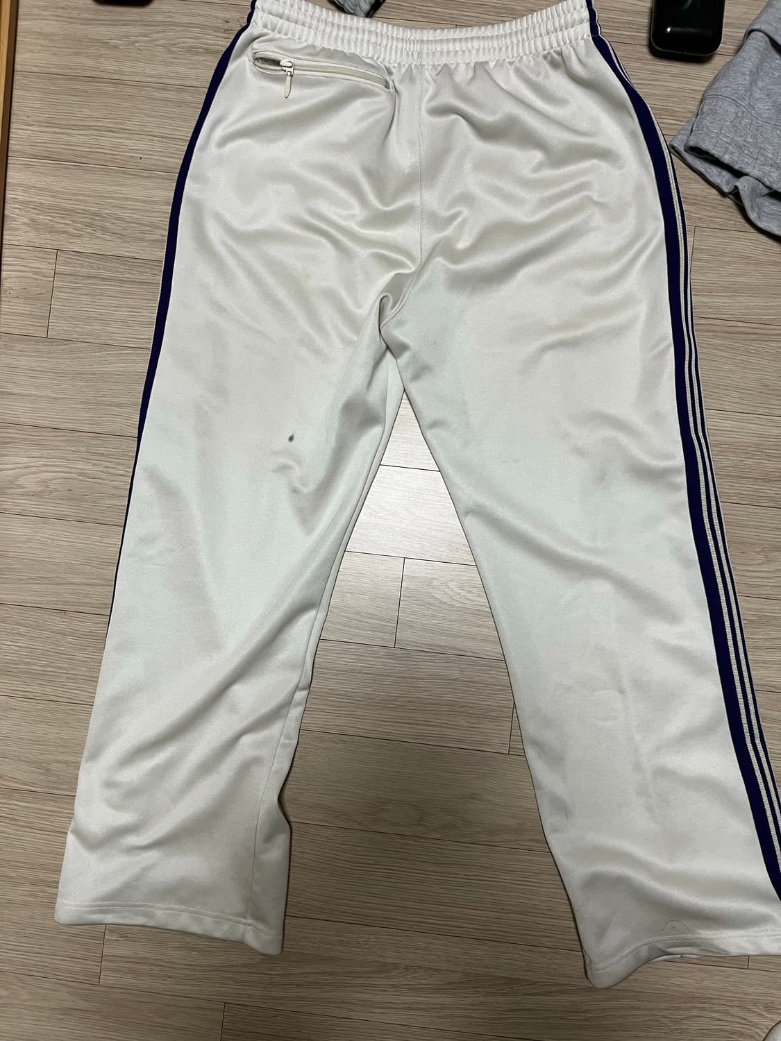 니들스 스트레이트 트랙팬츠 m 아이보리 상품이미지3