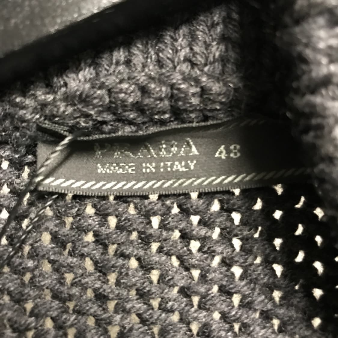 프라다 니트 집업 차콜 48 상품이미지4